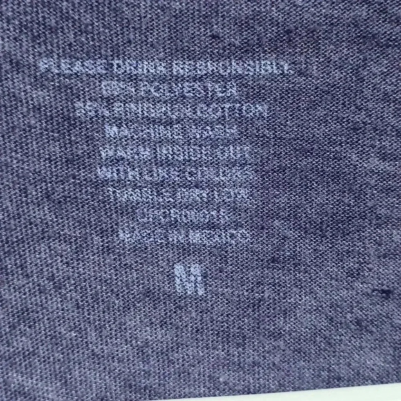 Crown Royal t-shirt Crewneck size medium purple - Picture 5 of 5